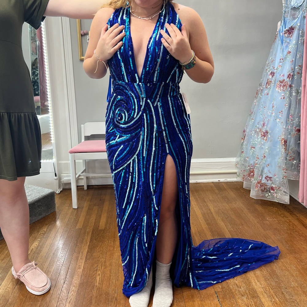 Elegant Blue Sequin Prom Dress - Picture 12 of 12